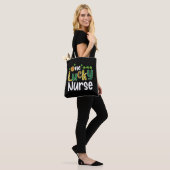 Ein glücklicher Nurse St Patrick's Day Tasche (Am Model)