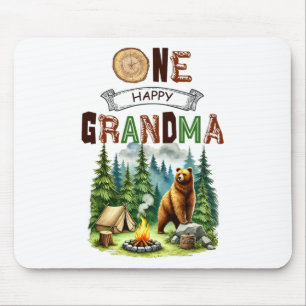Ein glücklicher Oma-Camper zum ersten Geburtstag C Mousepad