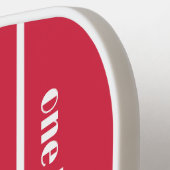 Ein glücklicher Pickler Red White Initials Funny Pickleball Schläger (Linke Seite)