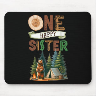 Ein glücklicher Schwester-Camper Erster Geburtstag Mousepad