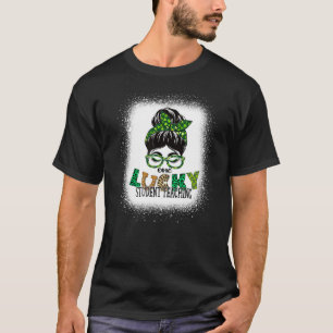 Ein glücklicher Studentenlehrer brach St Patricks T-Shirt