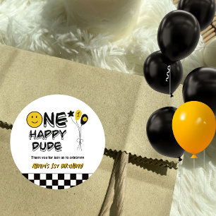 Ein glücklicher Typ Gelbes Lächeln Erster Geburtst Runder Aufkleber