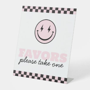 Ein glückliches Babe Pink Lächeln Lieblings-Zeiche Sockelschild