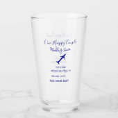 Ein glückliches Paar - Abenteuer beginnt Hochzeit Glas (Rückseite)