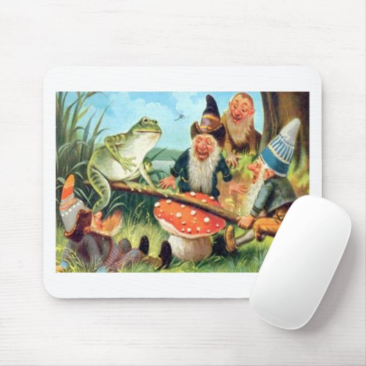 Ein Gnome und Frosch auf einer Pilzsäge Mousepad (Mit Mouse)