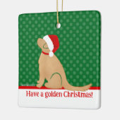Ein goldenes Weihnachtsgrün Keramikornament (Links)