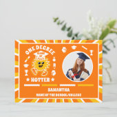 Ein Grad Hotter Retro 2 Foto Abschluss Ankündigung (Stehend Vorderseite)