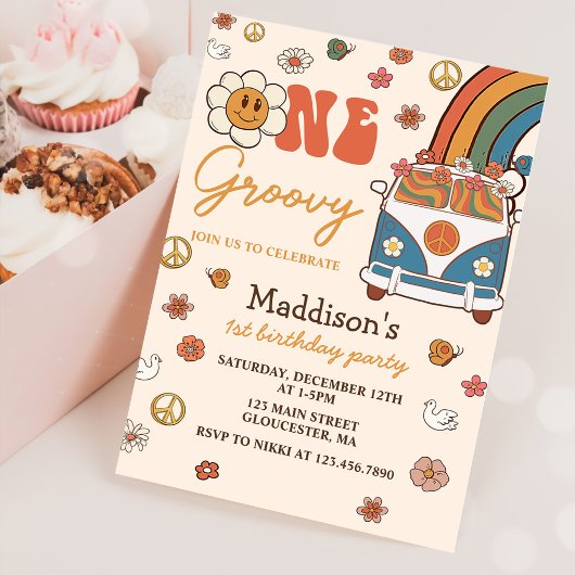 Ein Groovy Retro Rainbow 1. Geburtstag Party Einladung