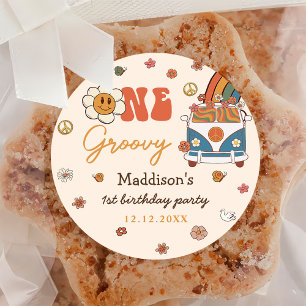 Ein Groovy Retro Rainbow 1. Geburtstag Runder Aufkleber