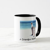 Ein Großvater bedeutet Liebe Tasse (VorderseiteRechts)