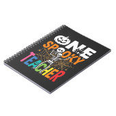 Ein gruseliger Halloween-Lehrer-Design_1 Notizblock (Linke Seite)