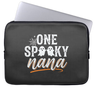Ein gruseliger Nana Halloween-Geist-Design Laptopschutzhülle