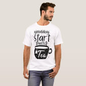Ein guter Start in den Tag mit Tee (Vorne ganz)