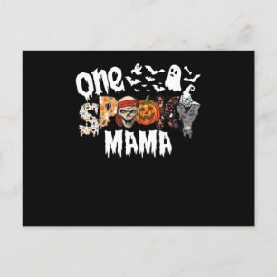 Ein Halloween Spooky Mama Leopard Groovy Hexe Feiertagspostkarte
