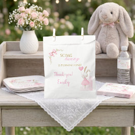 Ein Häschen wird Eins 1. Geburtstag Mädchen Bogen Geschenktütchen