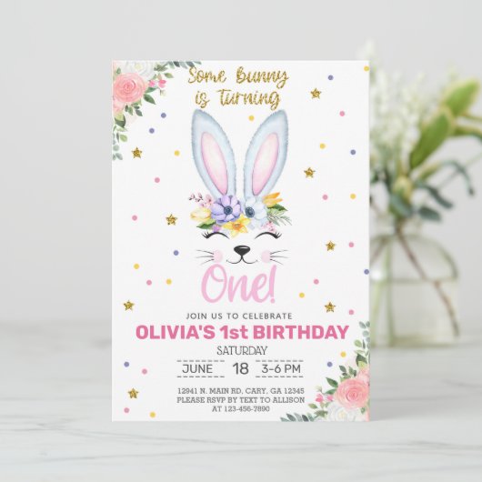 Ein Hase macht ein Mädchen einladen. Einladung (Stehend Vorderseite)