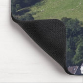 Ein Haus entlang dem Wasser Mousepad (Ecke)
