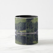 Ein Haus entlang dem Wasser Tasse (Zentrum)
