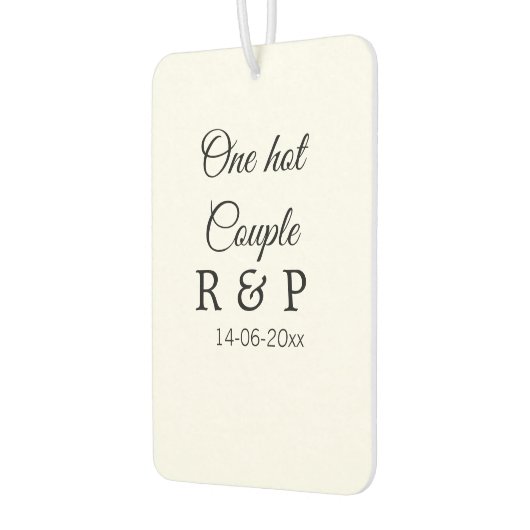 Ein heißes Zusatzpaar Name Anfangsbuchstabe Textda Autolufterfrischer (Links)