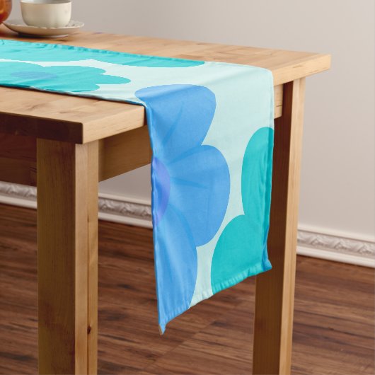 Ein helles Himmel-Kühles-Blumen-Design Kurzer Tischläufer (Beispiel)