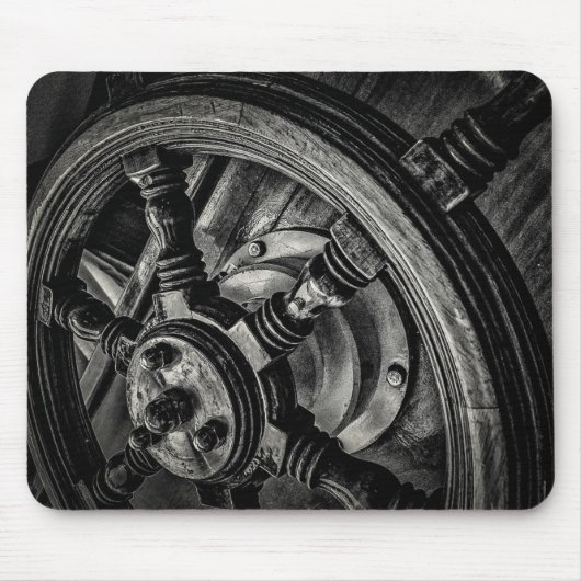 Ein Helm der Boote Mousepad (Vorne)