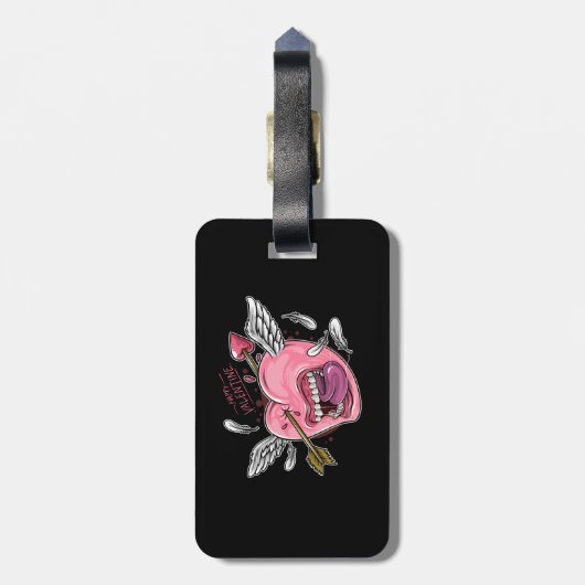 ein Herz der Liebe mit Lippen und Flügeln, die von Gepäckanhänger (Rückseite vertikal)