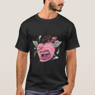 ein Herz der Liebe mit Lippen und Flügeln, die von T-Shirt