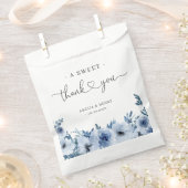 Ein herzlicher Dank | Boho Dusty Blue Floral Weddi Geschenktütchen (Ausgeschnitten)