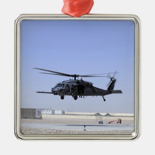 Ein HH-60G Pave Hawk startet vom Camp Bastio Silbernes Ornament (Vorne)