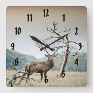 Ein Hirsch und ein Bluebird Quadratische Wanduhr