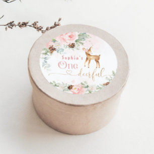 Ein Hirsch-volles rosafarbenes 1. Mädchen-Geburtst Runder Aufkleber