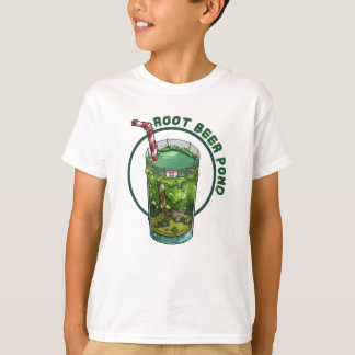 Ein hohes Glas Root Beer Teich T-Shirt