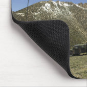 Ein Humvee wird am Ort der erneuten Übermittlung g Mousepad (Ecke)