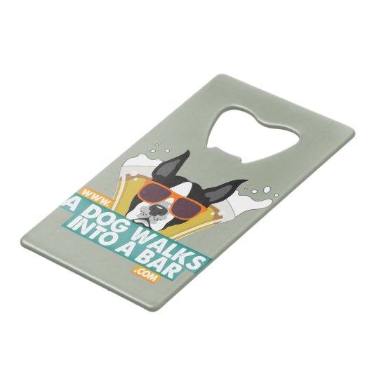 Ein Hund geht in ein Bar - färben Sie Kreditkarten Flaschenöffner (Vorderseite Schrägansicht)