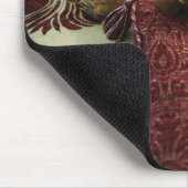 Ein Hund liegt auf Kissen. Mousepad (Ecke)