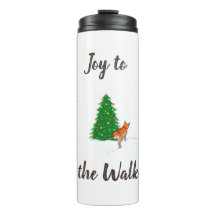 Ein Hund und ein Weihnachtsbaum