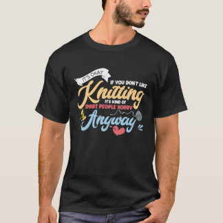 Ein intelligenter Mensch, der sich knett knettet u T-Shirt