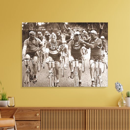 EIN INTIMATE PORTRAIT DER TOUR DE FRANCE IN DEN 20 LEINWANDDRUCK (Insitu (Wohnzimmer))