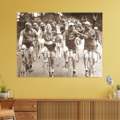 EIN INTIMATE PORTRAIT DER TOUR DE FRANCE IN DEN 20 LEINWANDDRUCK (Insitu (Wohnzimmer))