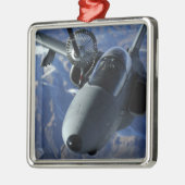 Ein italienischer AMX wird durch einen KC-10A-Exte Ornament Aus Metall (Links)