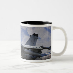 Ein italienischer Kämpfer der Luftwaffe AMX Zweifarbige Tasse