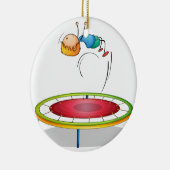 Ein Junge, der Trampoline spielt Keramikornament (Rechts)