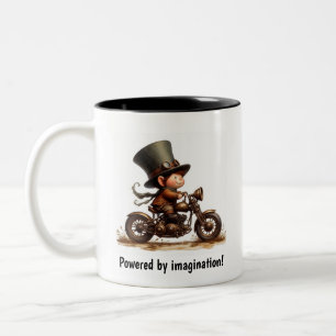 Ein junges glückliches Kind mit einem Steampunk-Mo Zweifarbige Tasse