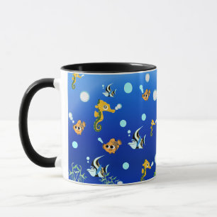 Ein Kaffee-Glas auf See. Tasse