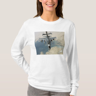Ein kämpfender Falke F-16 tankt wieder T-Shirt
