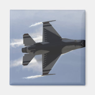 Ein kämpfender Falke F-16 zieht hohe G Magnet