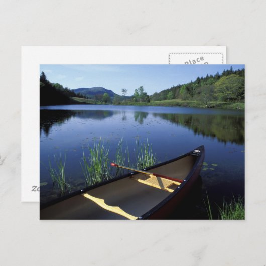 Ein Kanu-Erholungen am Ufer des Little Long Pond Postkarte (Vorne/Hinten)