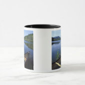 Ein Kanu-Erholungen am Ufer des Little Long Pond Tasse (Zentrum)