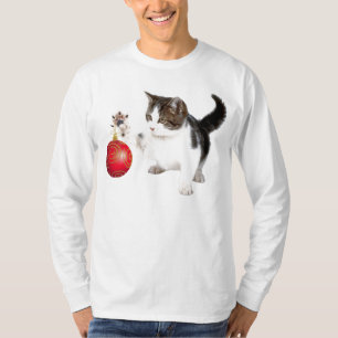 Ein Kätzchen verziert Ihren Weihnachtsbaum T-Shirt