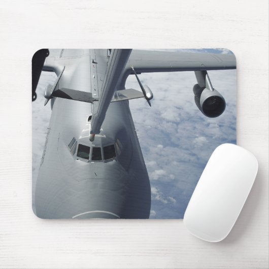 Ein KC-10-Extender bereitet sich darauf vor, eine Mousepad (Mit Mouse)